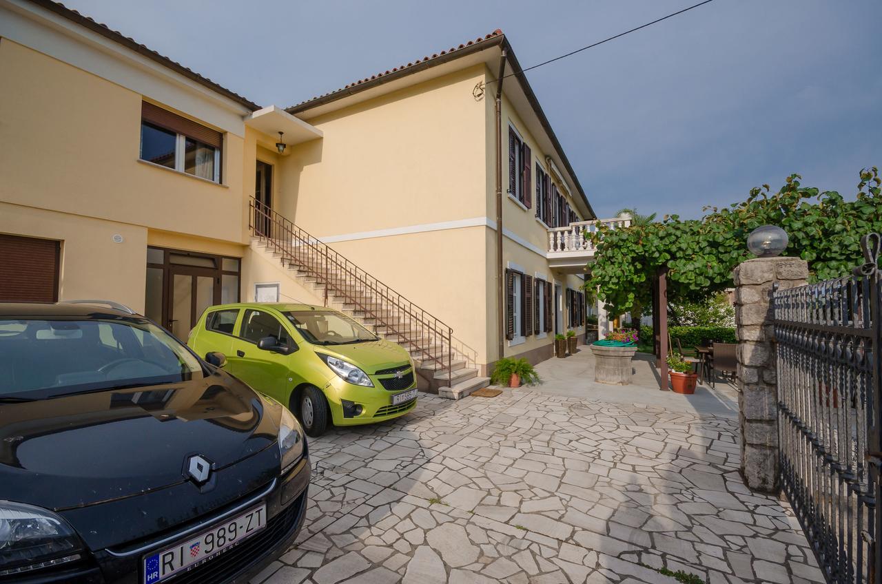 Apartment Aleksandra Rijeka Buitenkant foto