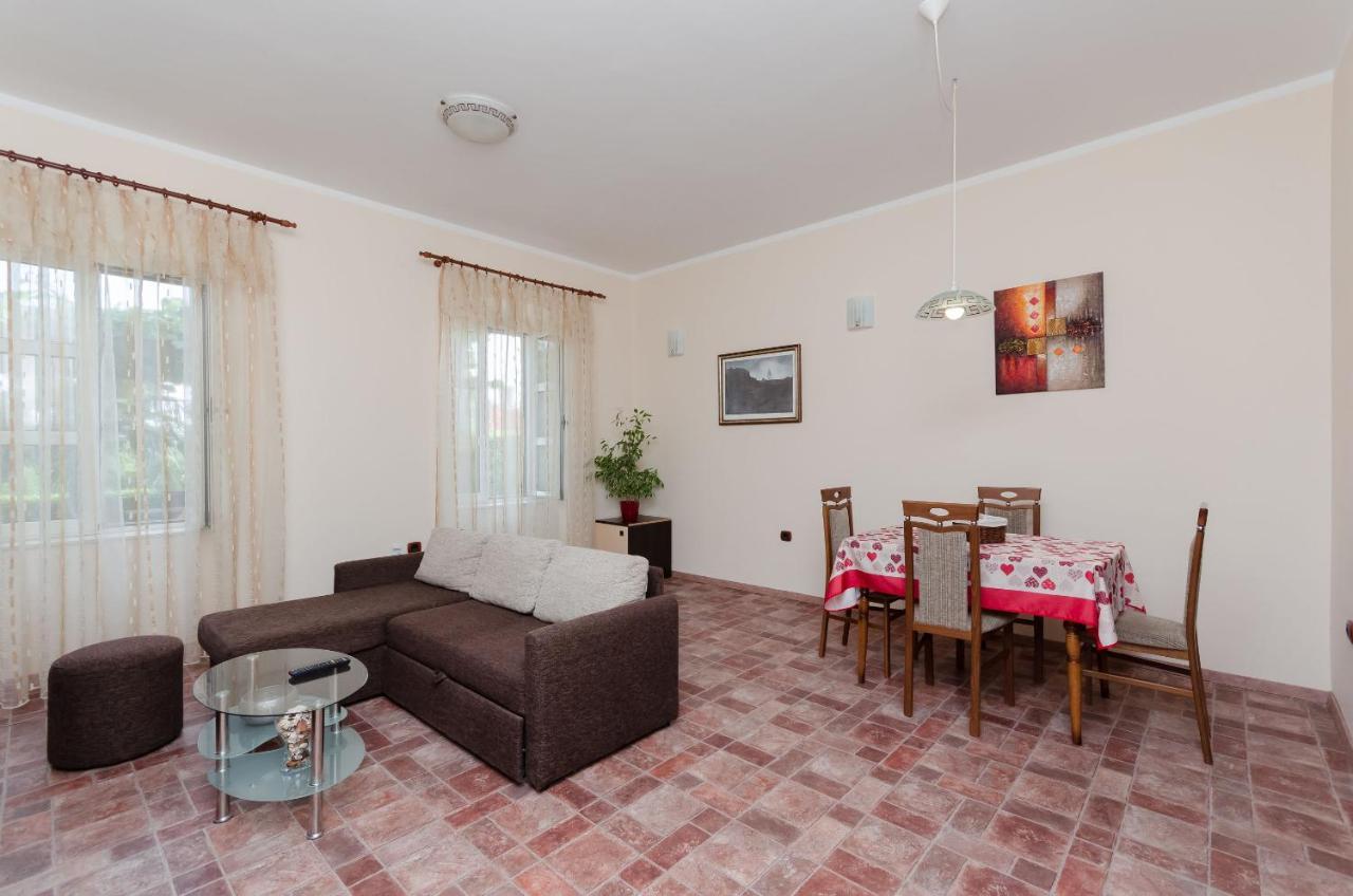 Apartment Aleksandra Rijeka Buitenkant foto
