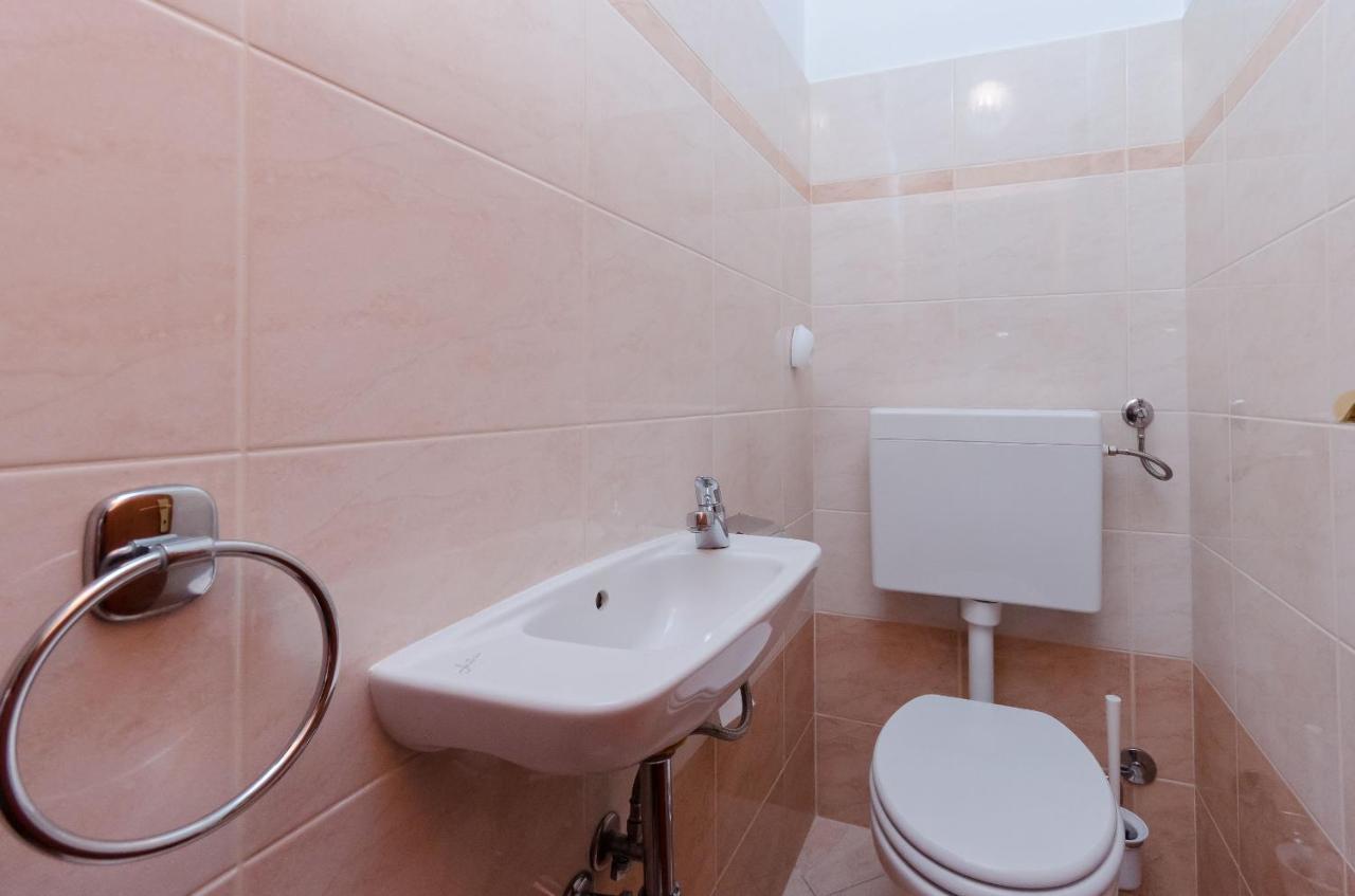 Apartment Aleksandra Rijeka Buitenkant foto