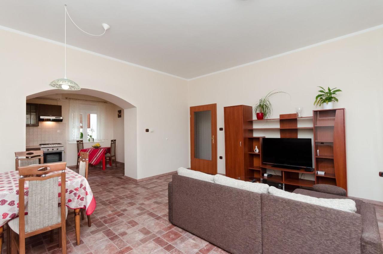 Apartment Aleksandra Rijeka Buitenkant foto