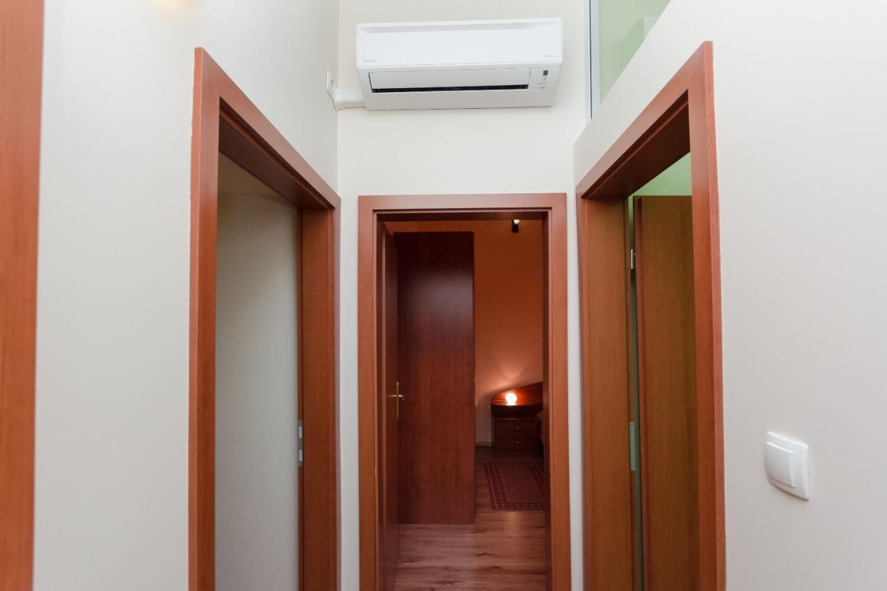 Apartment Aleksandra Rijeka Buitenkant foto