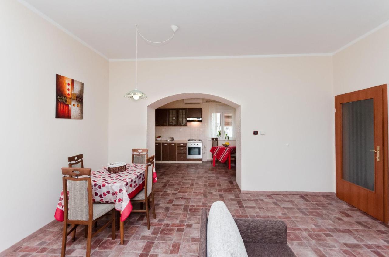 Apartment Aleksandra Rijeka Buitenkant foto